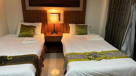 The Prisha Inn Patong Eksteriør bilde